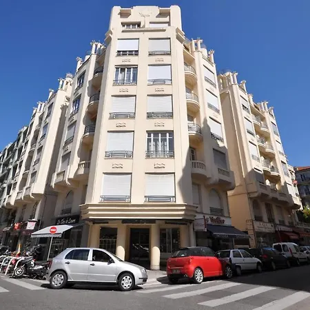 Appartement Un En Nice